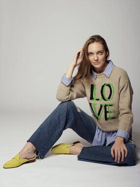 A NEW DAY Tan "LOVE" Crew Neck Pullover Sweater Top Sz XS